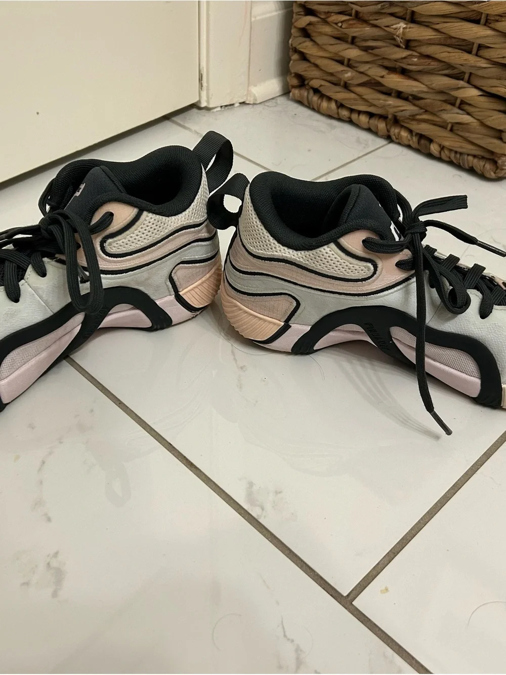 Men’s size 8- Jordan Tatum 3 Sidewalk Chalk Athletic Sneakers